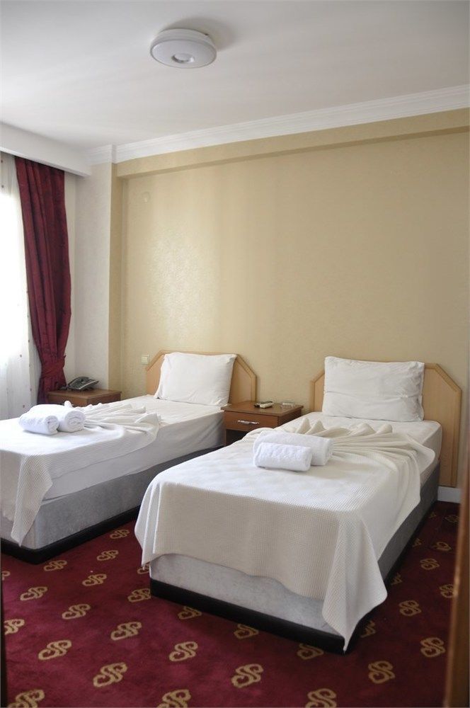 Ugur Otel Mersin  Exterior photo